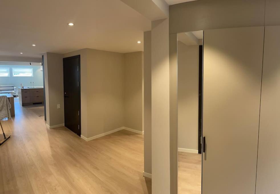Stor Og Lys Leilighet I Hus Appartement